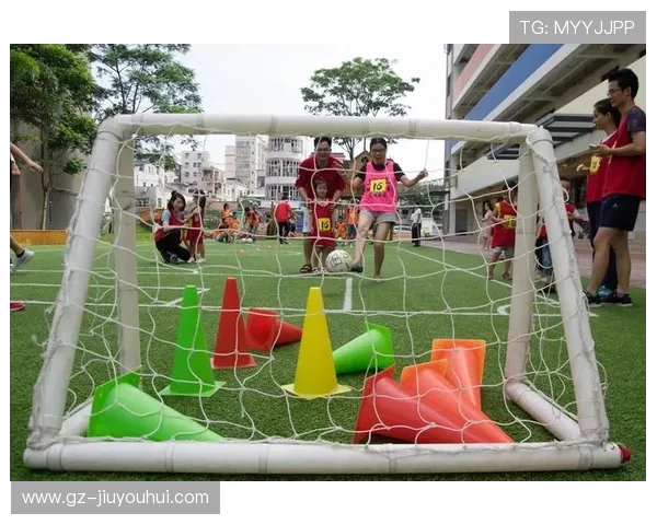 畅享动感悬浮足球打造安全有趣的家庭室内足球新体验 畅享动感悬浮足球打造安全有趣的家庭室内足球新体验